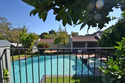 Apartment / Flat For Sale in Woodmead, Sandton
