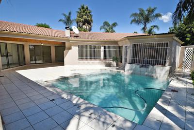 House For Sale in Benmore Gardens, Sandton