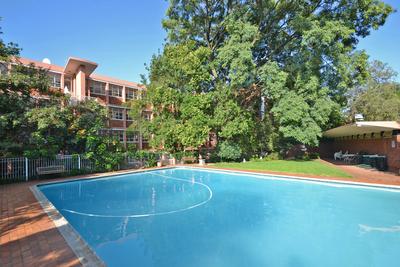 Apartment / Flat For Sale in Melrose North, Johannesburg
